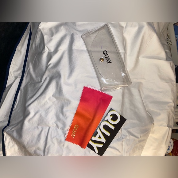 Quay Australia Run Around Clear Frame Sunglasses - Picture 7 of 8